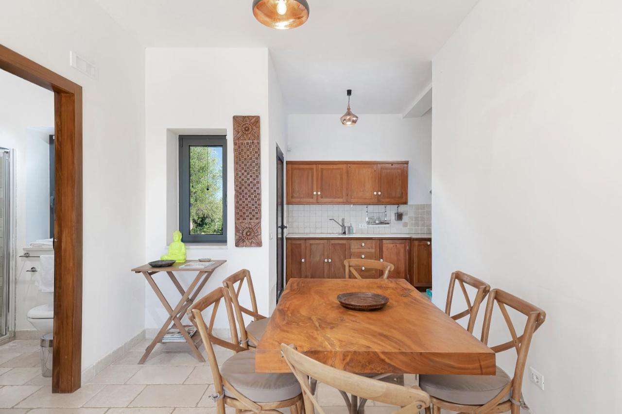 Cisternino Villa in Olive Groove Esterno foto